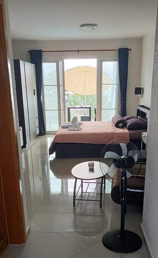 Beachfront Pool Villa And Apartment チャン島 エクステリア 写真