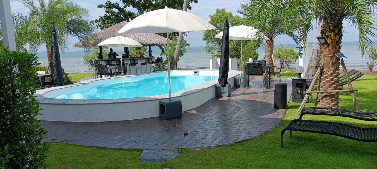 Beachfront Pool Villa And Apartment チャン島 エクステリア 写真