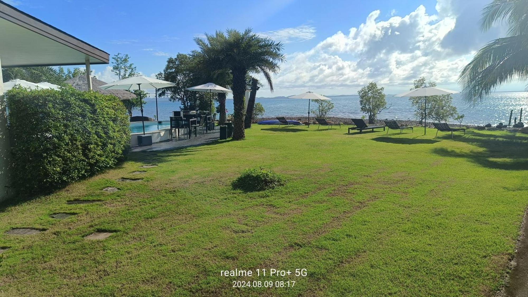 Beachfront Pool Villa And Apartment チャン島 エクステリア 写真